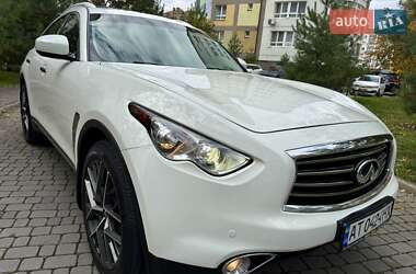 Позашляховик / Кросовер Infiniti QX70 2016 в 