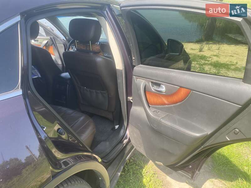 Позашляховик / Кросовер Infiniti QX70 2013 в Білій Церкві фото 14 Позашляховик / Кросовер Infiniti QX70 2013 в Білій Церкві