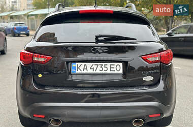 Позашляховик / Кросовер Infiniti QX70 2016 в  фото 3 Позашляховик / Кросовер Infiniti QX70 2016 в
