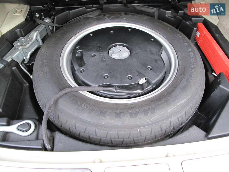 Позашляховик / Кросовер Infiniti QX70 2013 в Києві