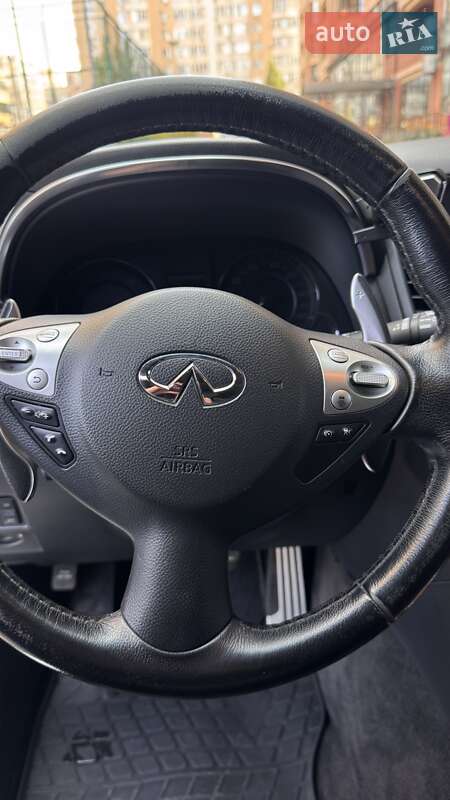 Внедорожник / Кроссовер Infiniti QX70 2016 в Одессе фото 30 Внедорожник / Кроссовер Infiniti QX70 2016 в Одессе
