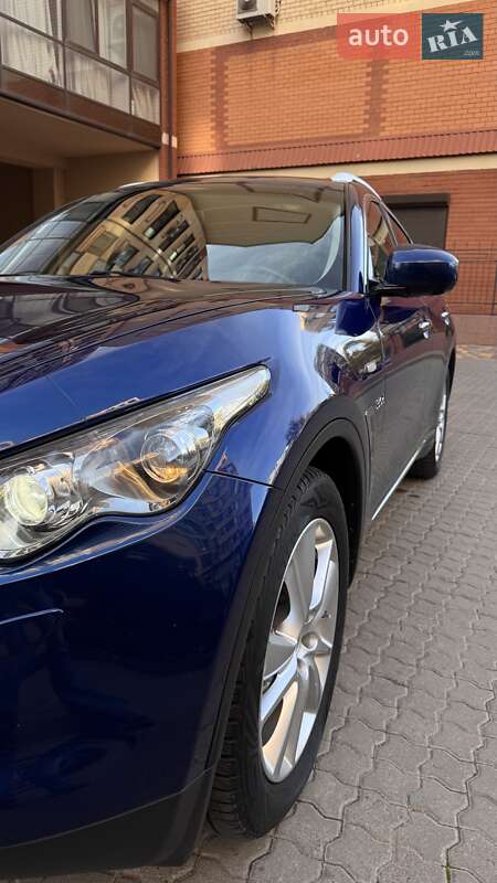 Внедорожник / Кроссовер Infiniti QX70 2016 в Одессе фото 47 Внедорожник / Кроссовер Infiniti QX70 2016 в Одессе
