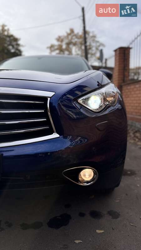 Внедорожник / Кроссовер Infiniti QX70 2016 в Одессе фото 65 Внедорожник / Кроссовер Infiniti QX70 2016 в Одессе