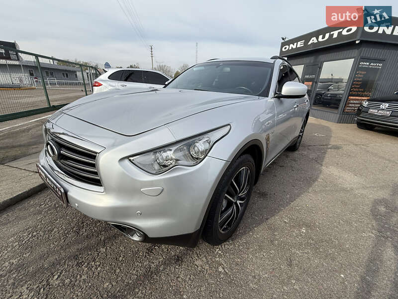 Внедорожник / Кроссовер Infiniti QX70 2015 в Киеве