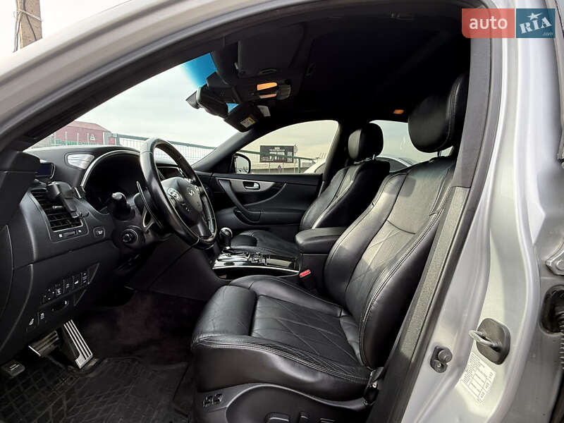 Внедорожник / Кроссовер Infiniti QX70 2015 в Киеве