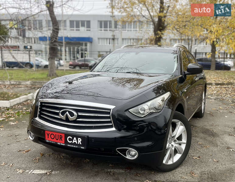 Позашляховик / Кросовер Infiniti QX70 2015 в Києві