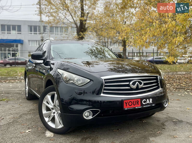 Позашляховик / Кросовер Infiniti QX70 2015 в Києві