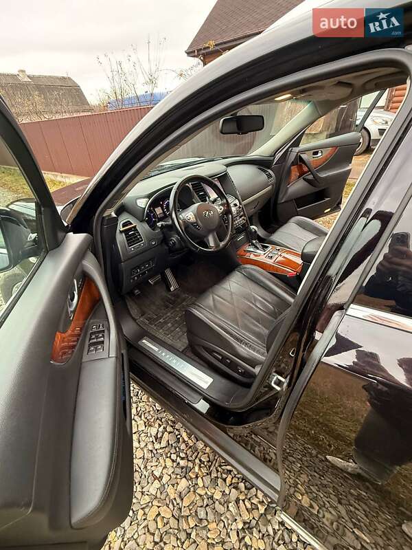 Позашляховик / Кросовер Infiniti QX70 2016 в Івано-Франківську