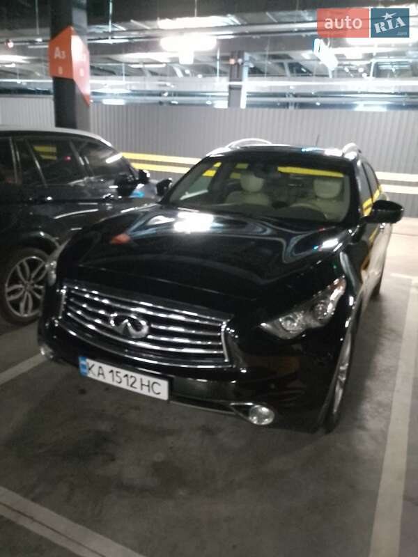 Позашляховик / Кросовер Infiniti QX70 2014 в Києві