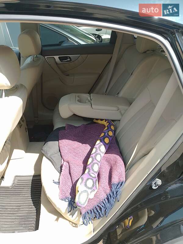 Позашляховик / Кросовер Infiniti QX70 2014 в Києві