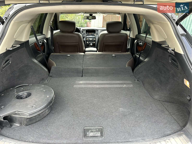 Внедорожник / Кроссовер Infiniti QX70 2013 в Полтаве
