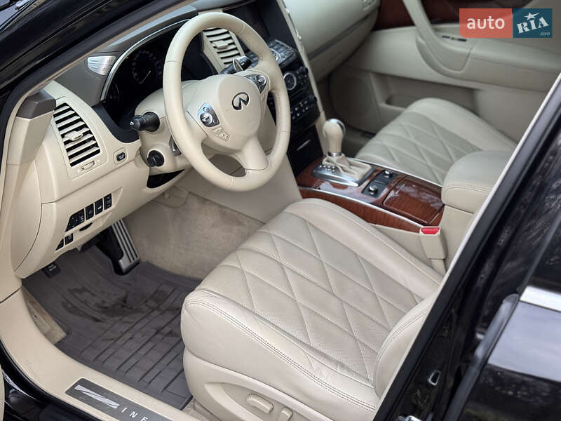 Внедорожник / Кроссовер Infiniti QX70 2013 в Киеве фото 13 Внедорожник / Кроссовер Infiniti QX70 2013 в Киеве