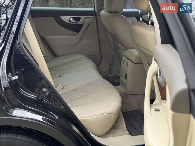 Внедорожник / Кроссовер Infiniti QX70 2013 в Киеве фото 19 Внедорожник / Кроссовер Infiniti QX70 2013 в Киеве