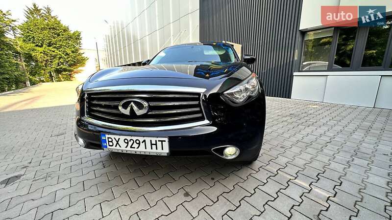 Внедорожник / Кроссовер Infiniti QX70 2013 в Хмельницком