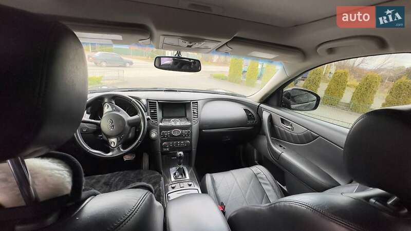 Внедорожник / Кроссовер Infiniti QX70 2013 в Хмельницком