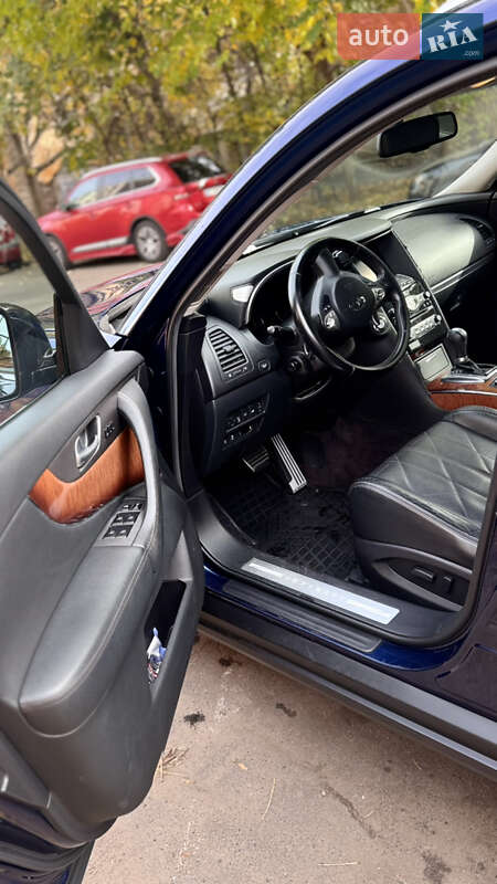 Внедорожник / Кроссовер Infiniti QX70 2016 в Одессе