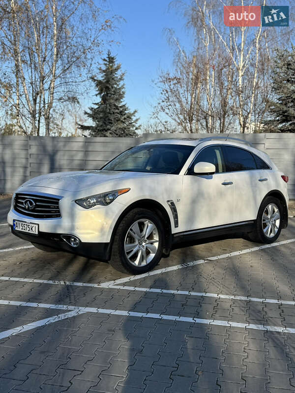 Внедорожник / Кроссовер Infiniti QX70 2014 в Крюковщине фото 2 Внедорожник / Кроссовер Infiniti QX70 2014 в Крюковщине