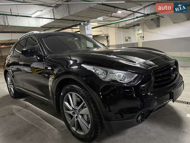 Внедорожник / Кроссовер Infiniti QX70 2013 в Киеве
