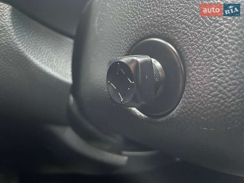 Позашляховик / Кросовер Infiniti QX70 2015 в Києві