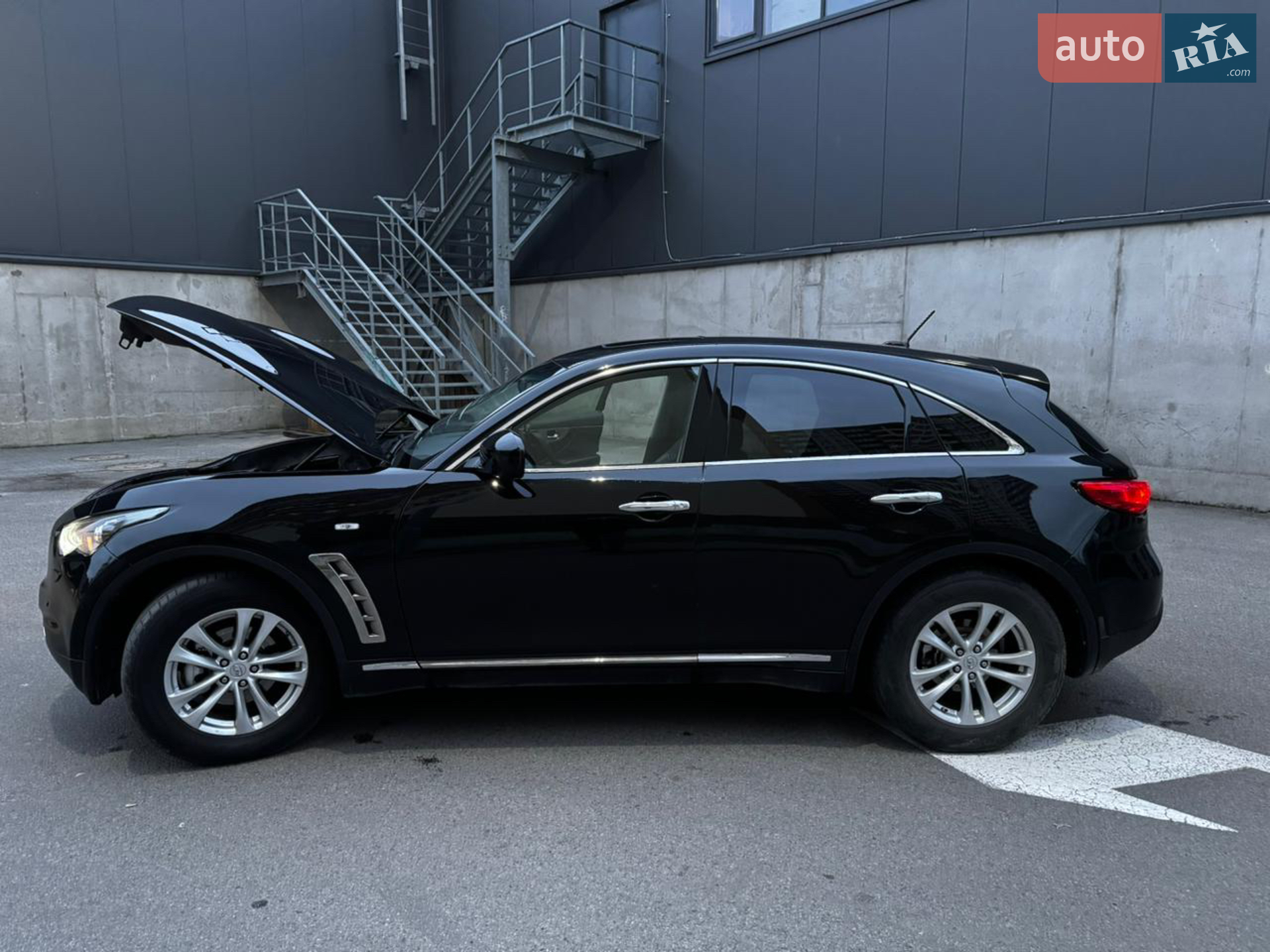 2013 Infiniti QX70 - мініатюра 21
