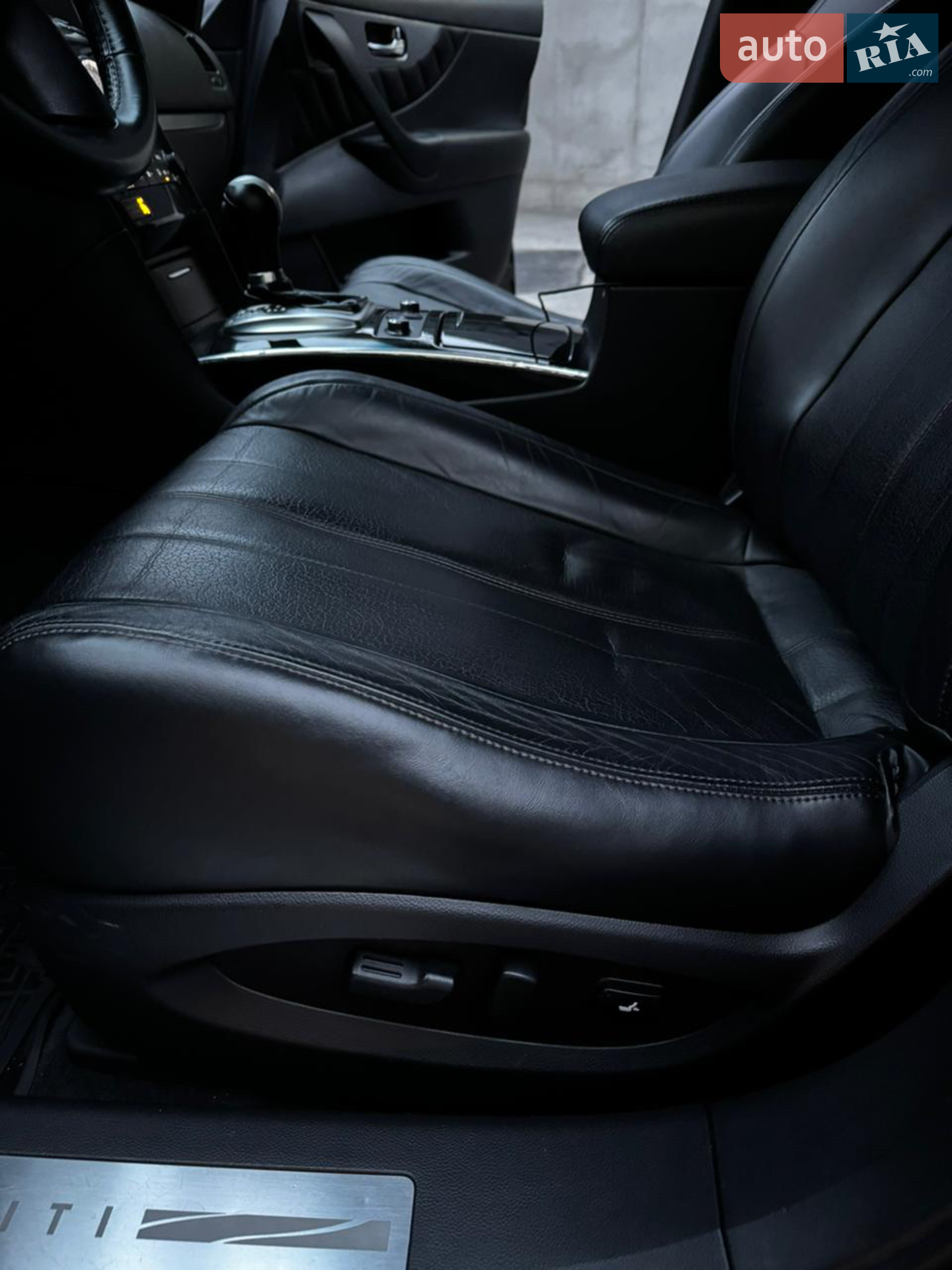 2013 Infiniti QX70 - мініатюра 24