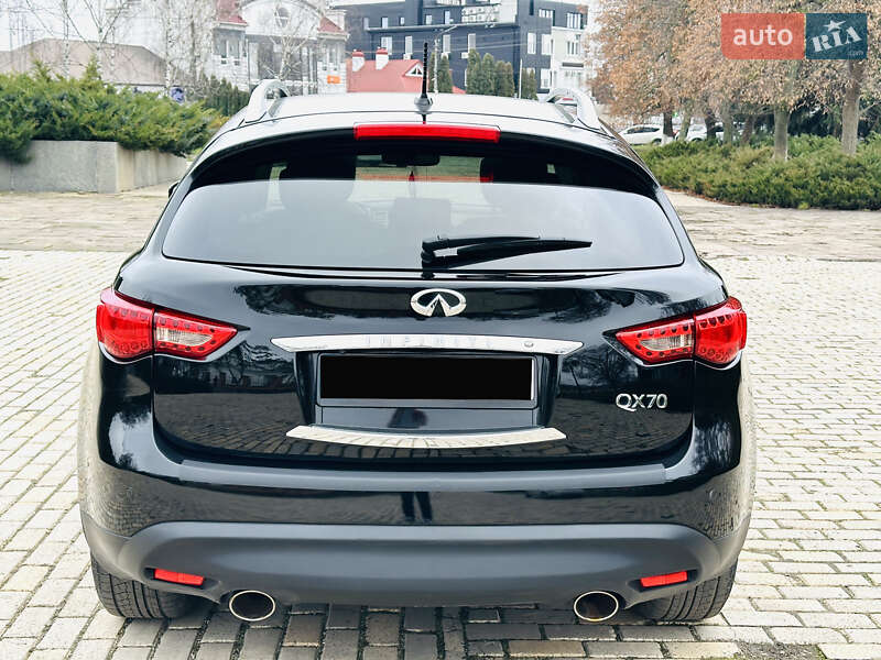 Позашляховик / Кросовер Infiniti QX70 2014 в Білій Церкві