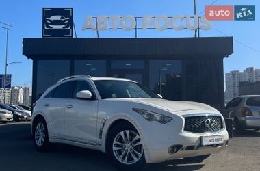 Внедорожник / Кроссовер Infiniti QX70 2015 в Киеве
