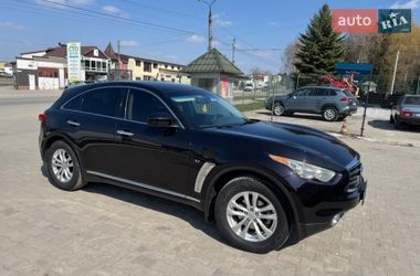 Позашляховик / Кросовер Infiniti QX70 2013 в Волочиську