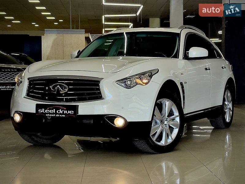 Infiniti QX70 2013