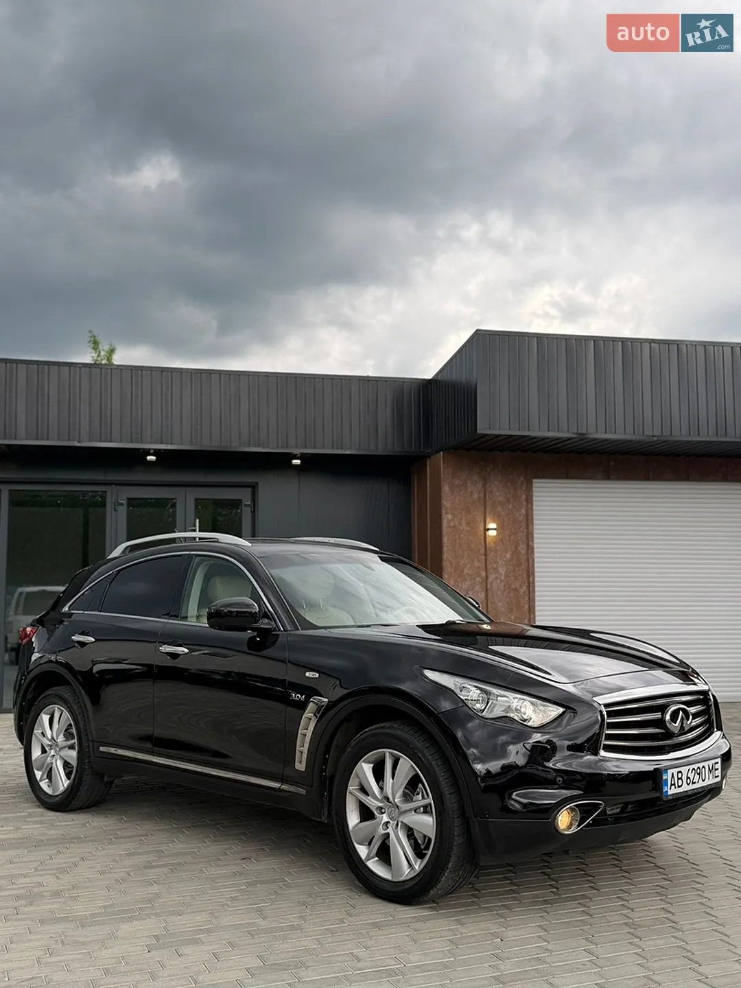 2013 Infiniti QX70 - мініатюра 14