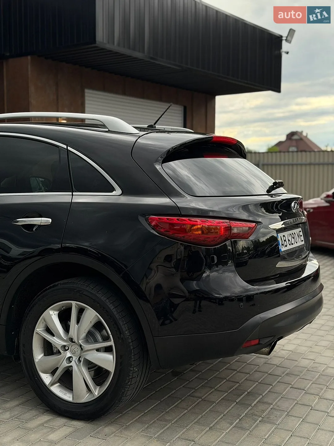 2013 Infiniti QX70 - мініатюра 28