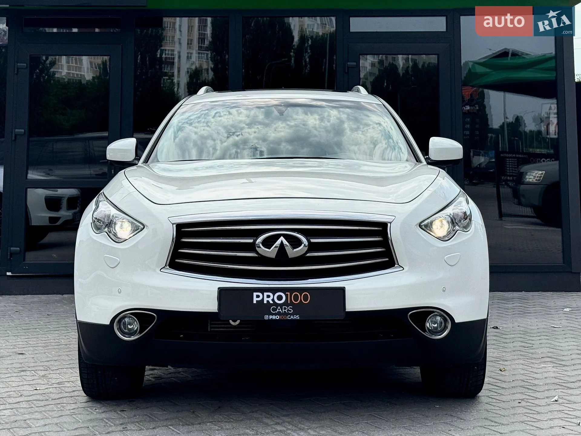 2015 Infiniti QX70 - мініатюра 4