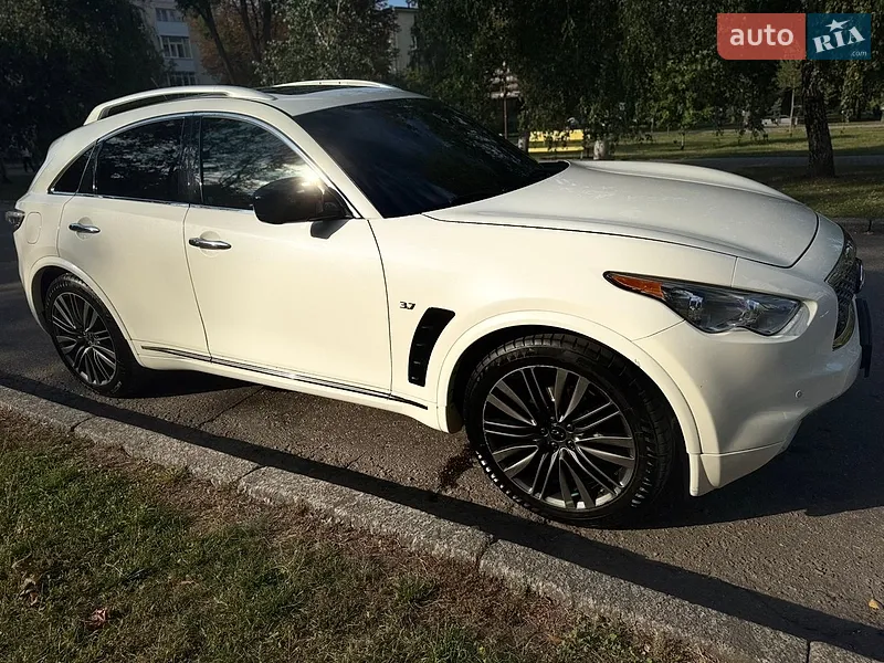 Infiniti QX70 2017