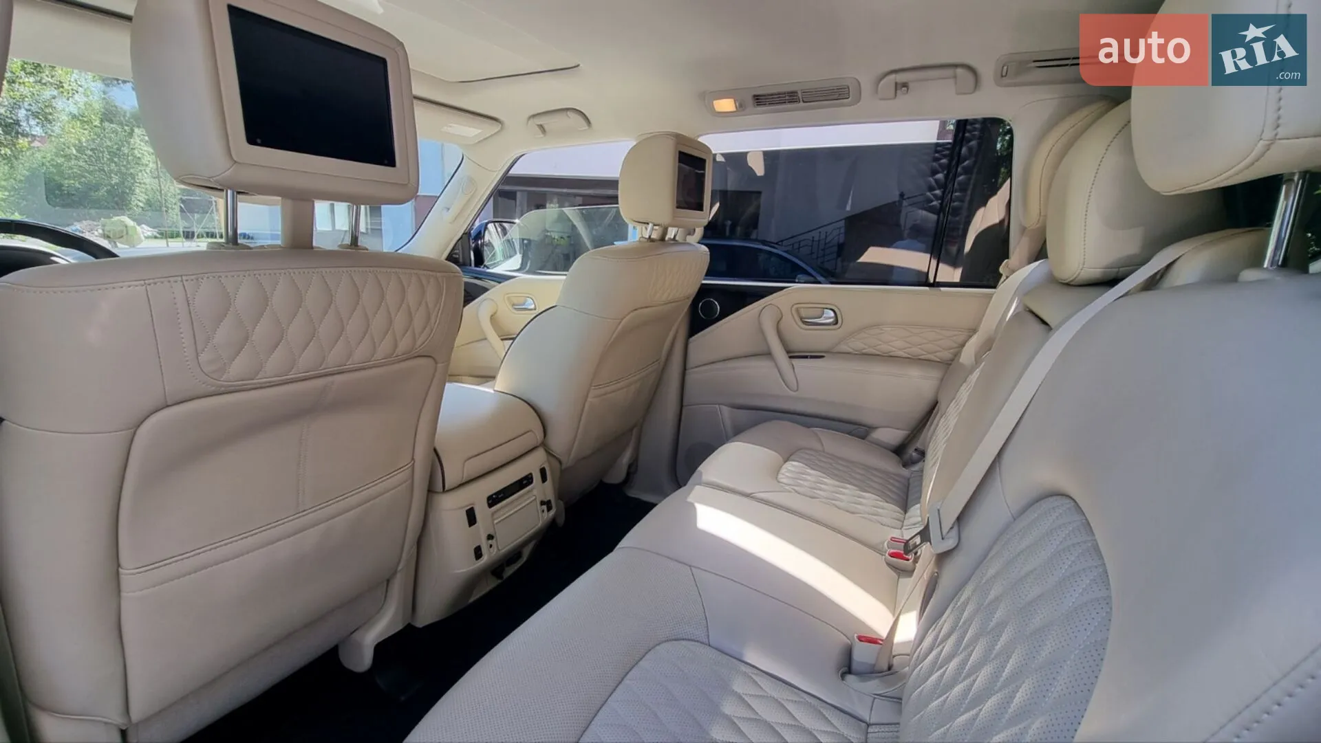 2018 Infiniti QX80 - мініатюра 18