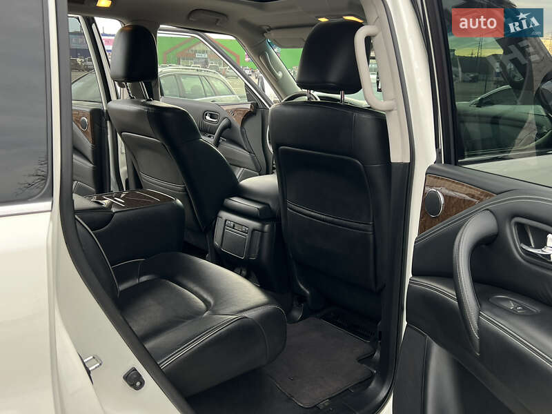 Внедорожник / Кроссовер Infiniti QX80 2016 в Черновцах