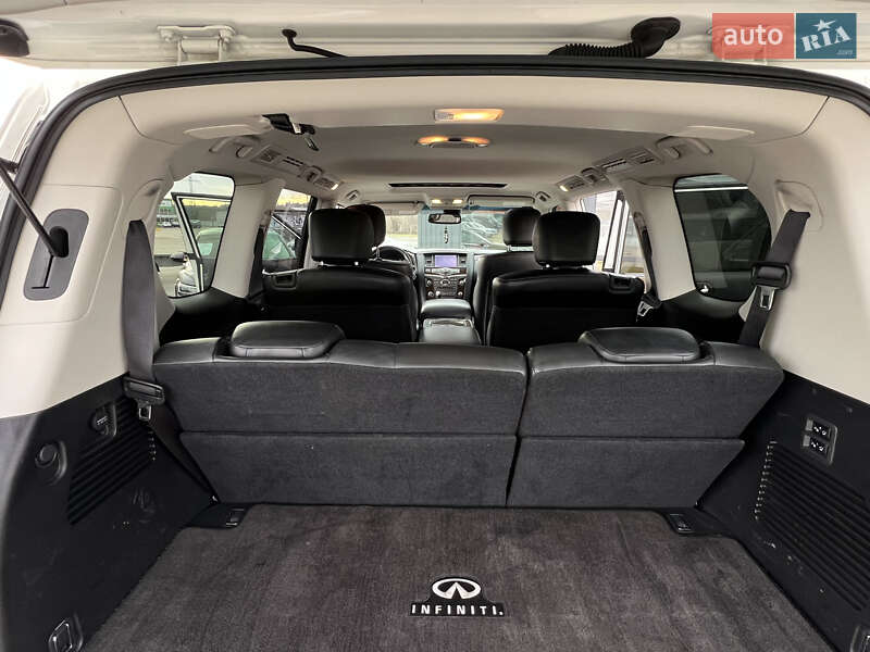 Внедорожник / Кроссовер Infiniti QX80 2016 в Черновцах