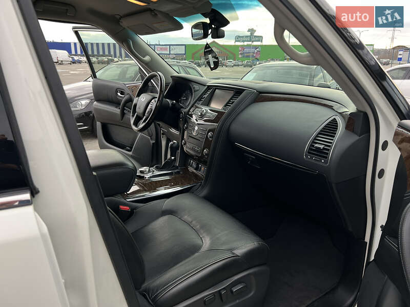 Внедорожник / Кроссовер Infiniti QX80 2016 в Черновцах
