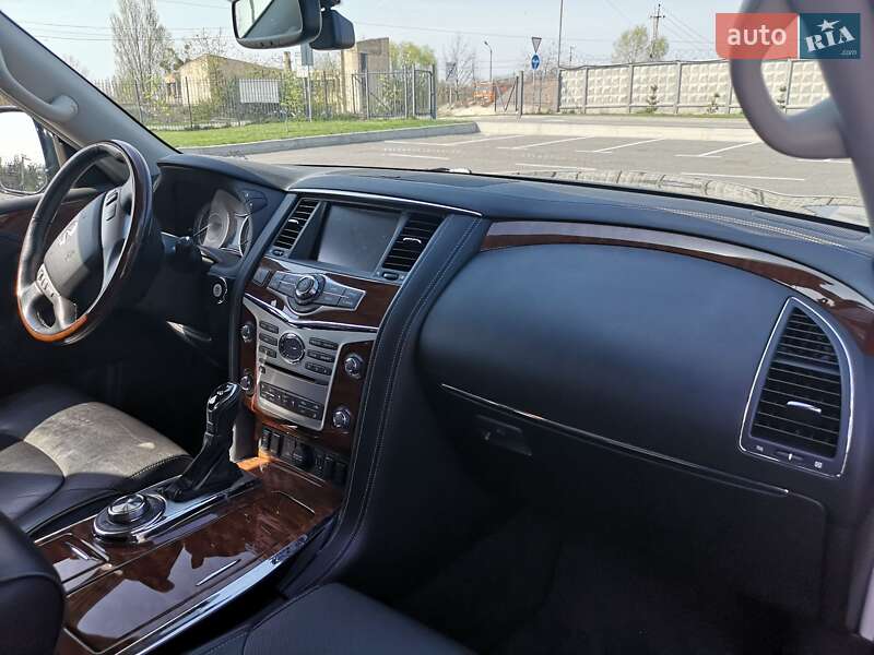 Внедорожник / Кроссовер Infiniti QX80 2017 в Киеве