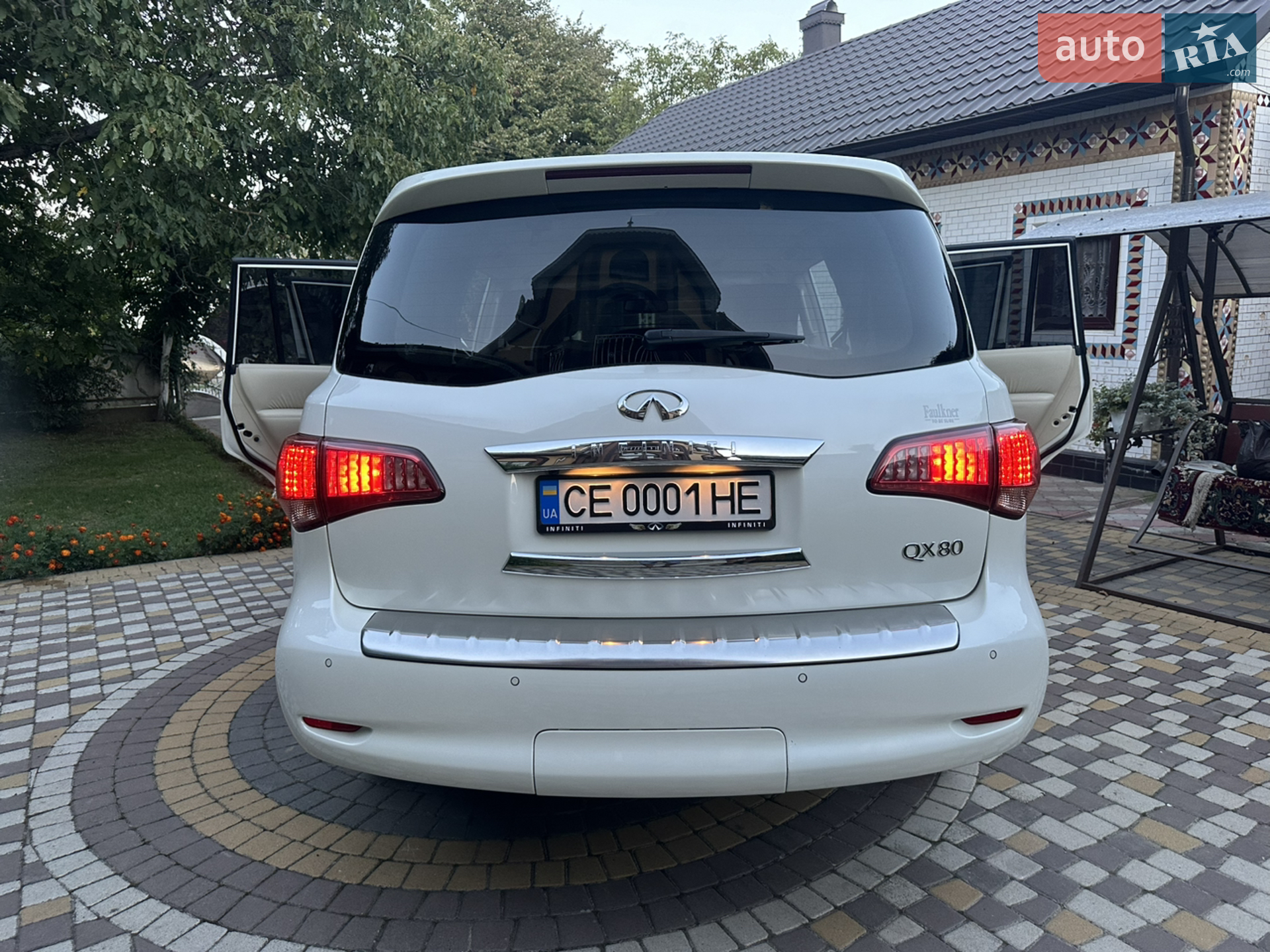 2015 Infiniti QX80 - мініатюра 4