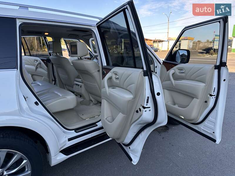 Позашляховик / Кросовер Infiniti QX80 2015 в Києві