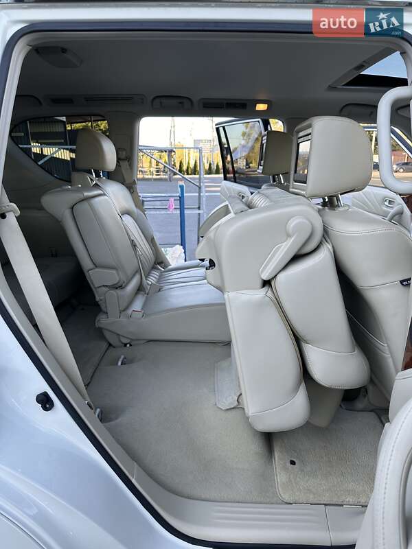 Позашляховик / Кросовер Infiniti QX80 2015 в Києві