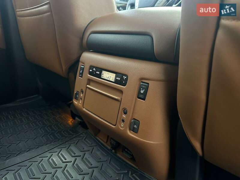 Позашляховик / Кросовер Infiniti QX80 2018 в Києві