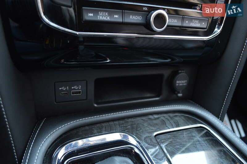 Позашляховик / Кросовер Infiniti QX80 2020 в Львові