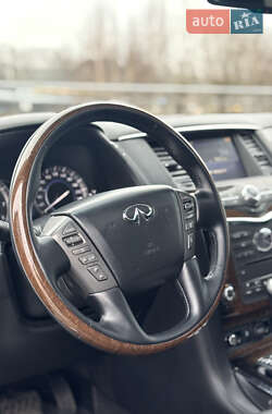 Внедорожник / Кроссовер Infiniti QX80 2013 в 