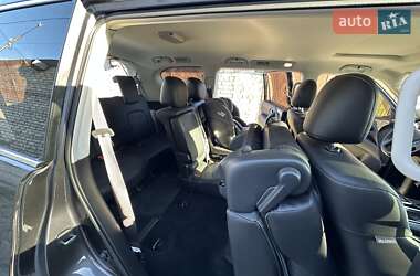 Позашляховик / Кросовер Infiniti QX80 2023 в 