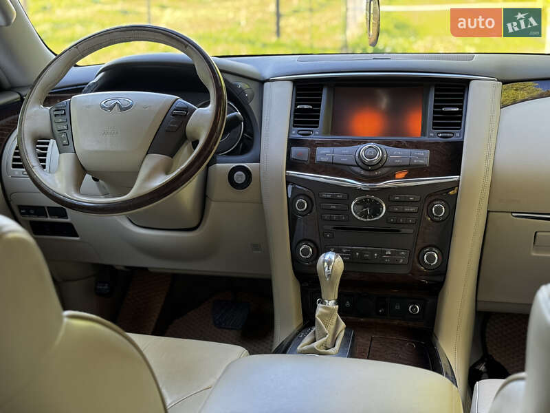 Позашляховик / Кросовер Infiniti QX80 2013 в Сарнах