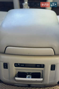 Внедорожник / Кроссовер Infiniti QX80 2013 в 