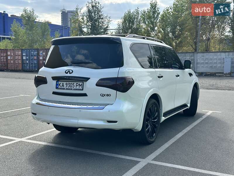 Infiniti QX80 2016