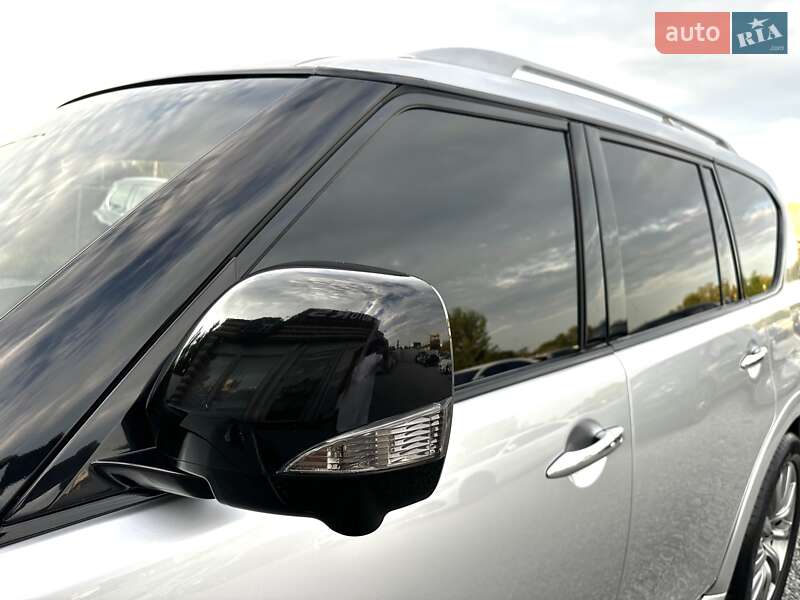 Внедорожник / Кроссовер Infiniti QX80 2015 в Киеве