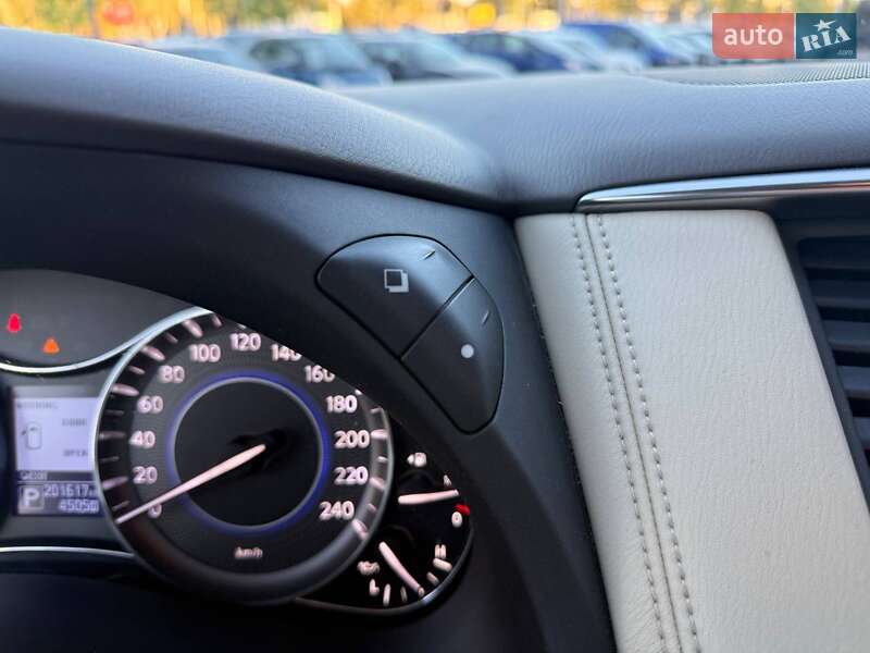Внедорожник / Кроссовер Infiniti QX80 2013 в Киеве